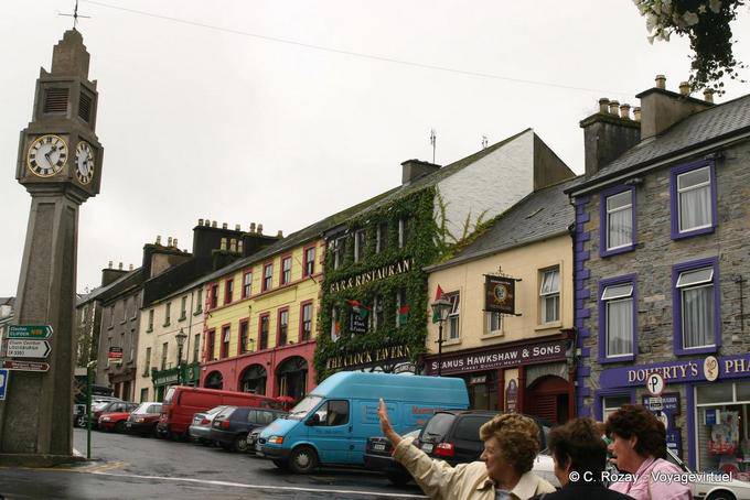 En lugar del reloj, puente de la calle, de Westport - Irlanda