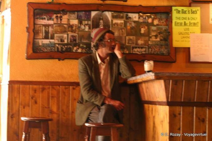 El pensador del pub, Kilfenora Burren - Irlanda