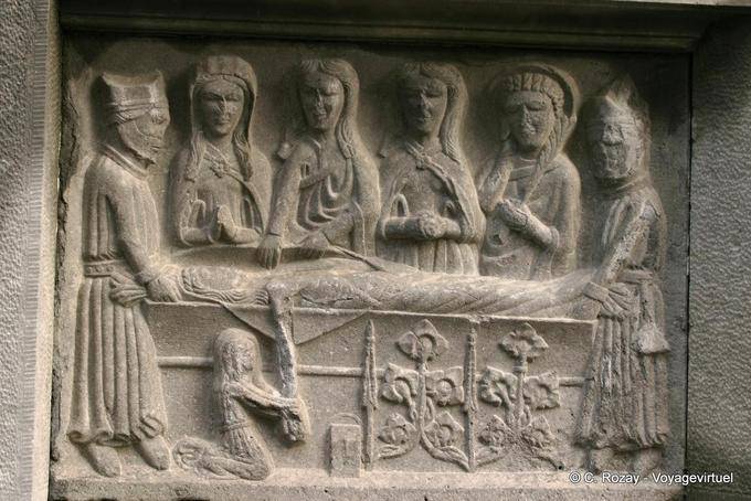 Puesta en sudario de Cristo tallada en la tumba de MacMahon, Ennis Abbey - Irlanda