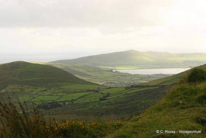 Hacia Dingle Bay, Conor Pass, Dingle - Irlanda