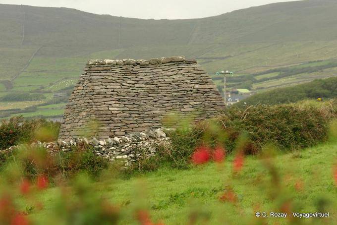 Gallarus Oratorio, vista lateral, Dingle - Irlanda