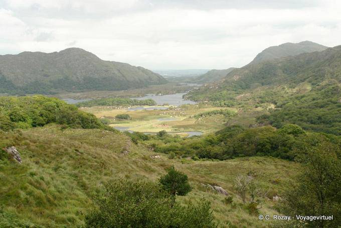Los lagos del Parque Nacional de Killarney, visto desde el Ladies View - Irlanda