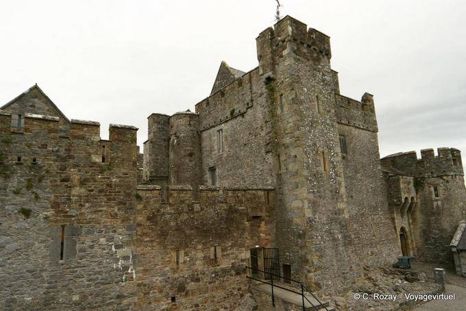 El Castillo de Cahir, construida en la fortificación del siglo 13 Cathair (fortaleza de piedra) - Irlanda