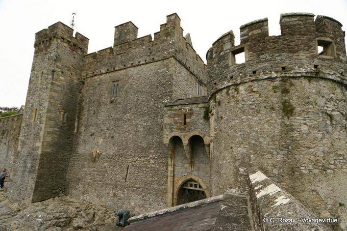 Fuera del castillo de Cahir - Irlanda