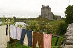 Ropa de cama y ahorcado Castillo Dunguaire, Kinvara, Irlanda.