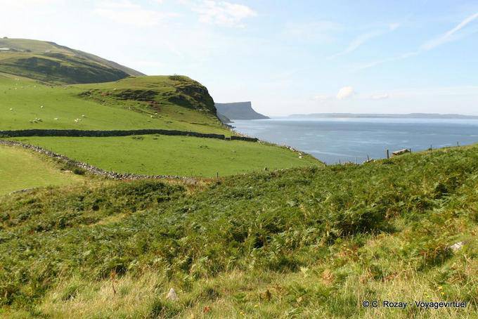Vista desde los acantilados de Torr Head, Costa de Antrim - Irlanda del Norte