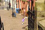 La vida cotidiana, la imagen de la calle, Derry, Irlanda del Norte.