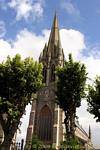 Desde la calle Creggan, Catedral de San Eugenio, Derry, Irlanda del Norte.