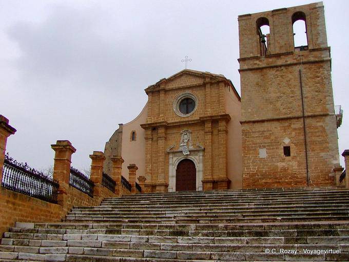 Catedral de San Gerlando y su torre inacabada, Agrigento - Italia