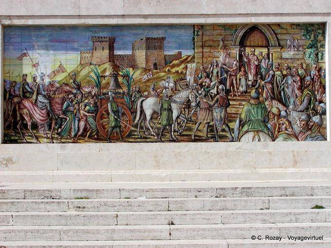 Iglesia en el panel frontal de cerámica Santa María del Monte, Caltagirone - Italia