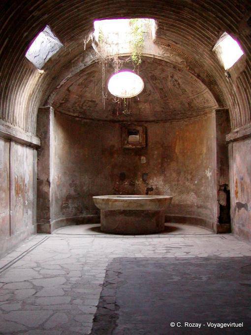 El frigidarium, Pompeya Baños - Italia
