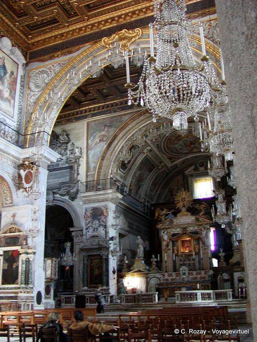 Altar de Santa María en Aracoeli, Roma - Italia