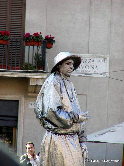Un mimo en la Piazza Navona, Roma - Italia