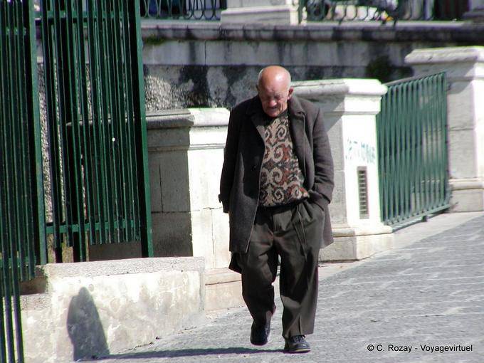 Residente de Siracusa, Sicilia - Italia