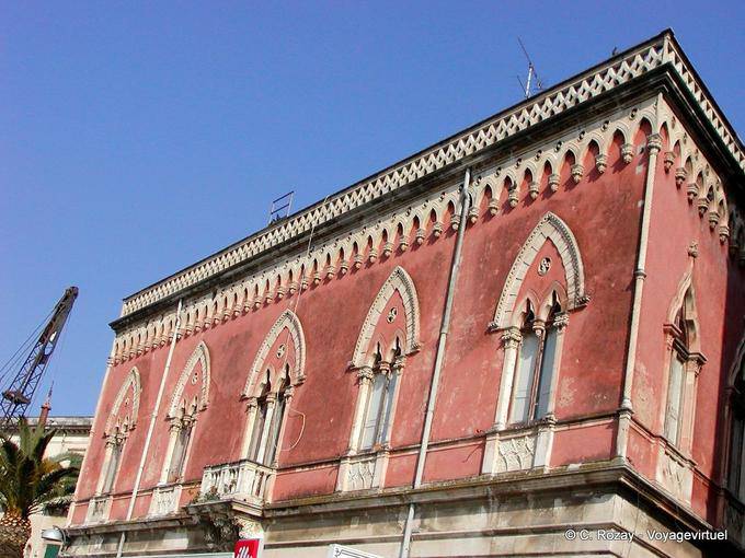 Palacio gótico Antonio Cardile, Siracusa, Sicilia - Italia