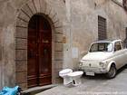 Fiat pote de yogur y aseo, Montepulciano, Italia.