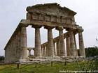 El templo de Ceres, frente, Paestum, Italia.