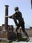 Apolo, bronce vista de perfil, Pompeya, Italia.
