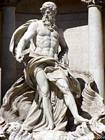 Concéntrese en Neptuno, el dios Océano, la Fontana de Trevi, Roma, Italia.