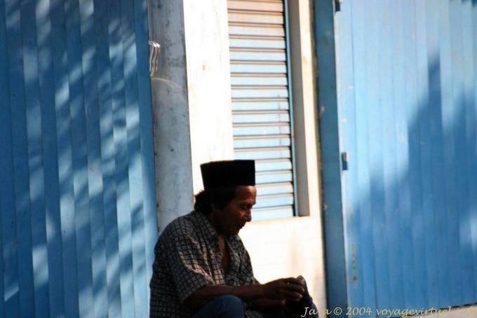 Sombra en azul, Banyuwangi, Java - Indonesia