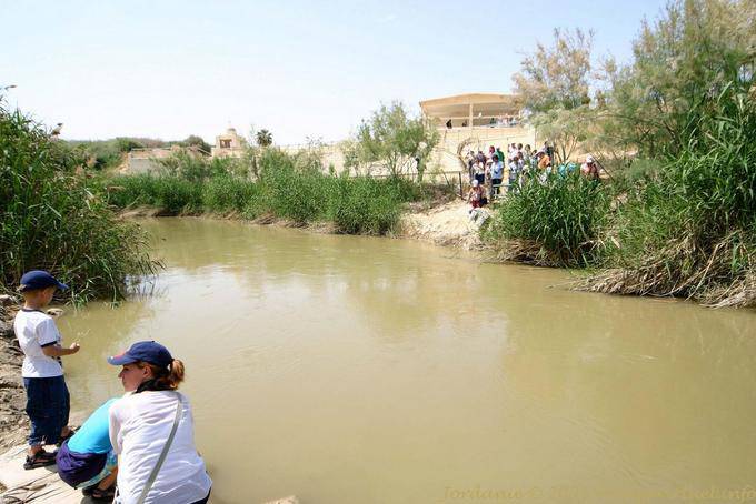 El lugar del bautismo de Cristo en el Jordán, Al-Maghtas, Bethany - Jordania