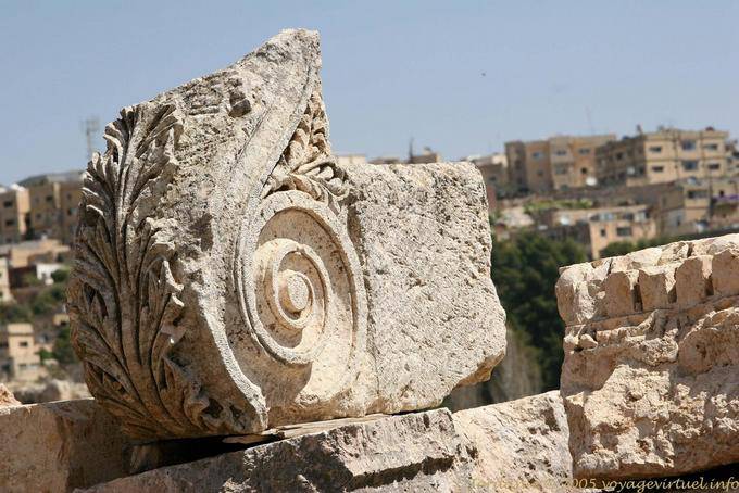 Detalle escultórico con hojas de acanto, Jerash - Jordania