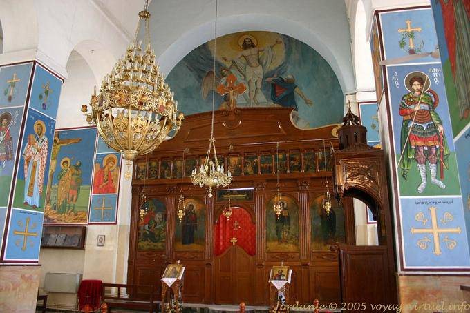 Dentro de la iglesia bizantina de la tarjeta (San Jorge), Madaba - Jordania