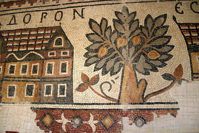 Madaba, el árbol y la casa, fragmento de mosaico - Jordania