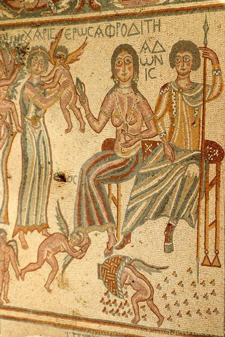 Querubines y pareja sentada, mosaico Parque Arqueológico, Madaba - Jordania
