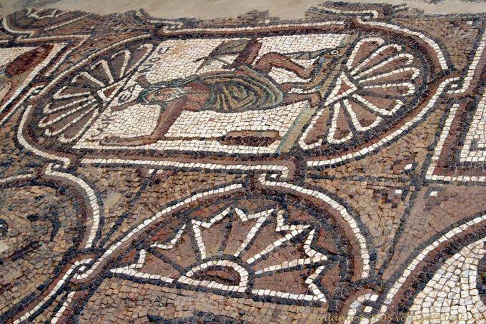 Dios mosaico del mar, la iglesia bizantina en Petra - Jordania