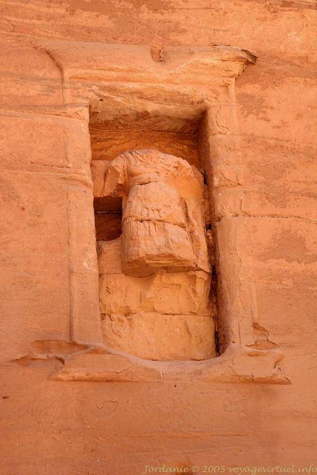 Estatua de la tumba del soldado romano, Wadi Al-Farasa, Petra - Jordania