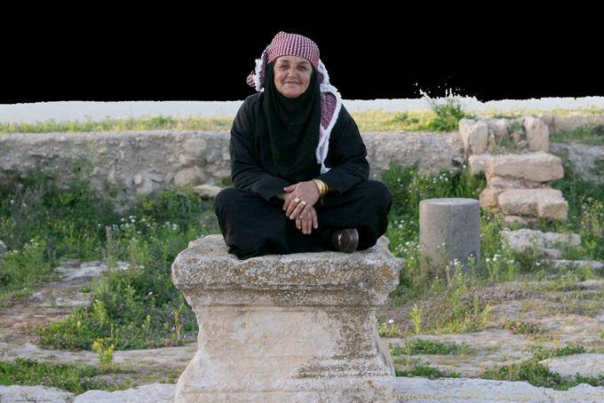 Sonrisa sabiduría de un pedestal de Jordania, Umm Qays - Jordania