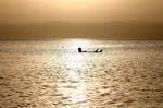 Nadar en oro líquido, Mar Muerto, Jordania.