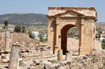 Norte Tetrapyle dedicada a la esposa de Septimio Severo, Julia Domna, Jerash, Jordania.