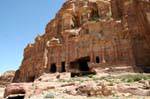 Fachada del palacio de Corinto, Petra Khubta, Jordania.