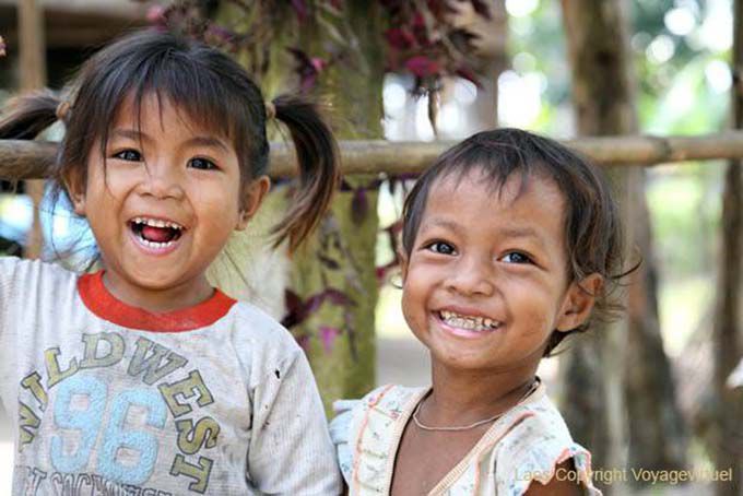 Khon Tai, niños Smiles, Laos