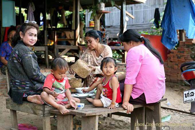 La hora del almuerzo, el Mekong, Laos Sur, Laos