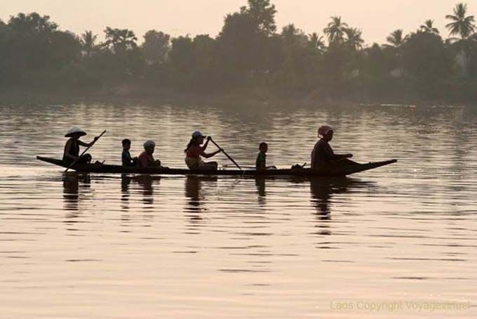 Sombras en el río Mekong, Laos Sur, Laos