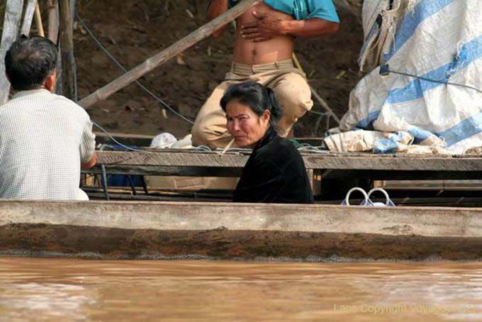 Ojos ahumados, Mekong, Laos Sur, Laos