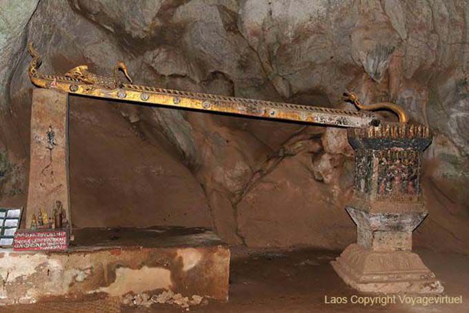 Pak Ou pasaje en barco, Tham Phum Cueva, Laos