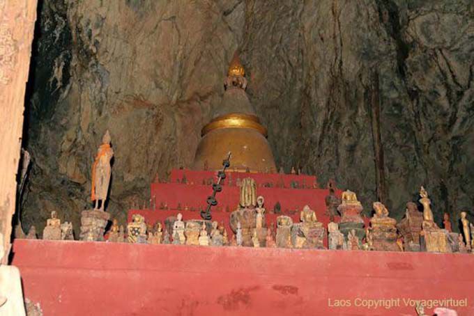 Altar y devoción Pak Ou, Laos