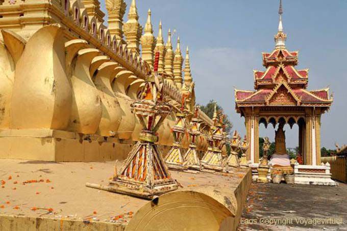 Loto pared exterior, Pha That Luang, Vientiane, Laos