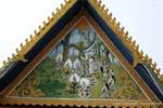 Pintado frontón del templo Wat Khon Tai, Khone Island, Laos.