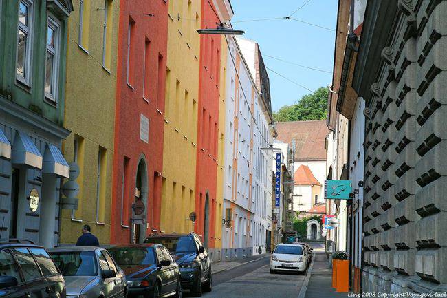 Baumbachstrasse, colores de fachada, Linz - Austria