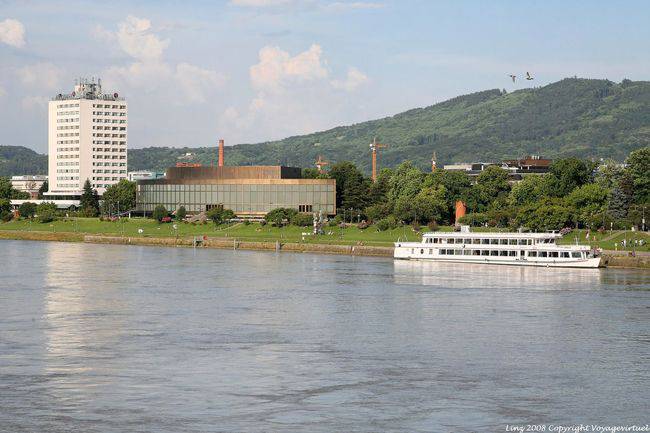 Danau Brucknerhaus, el Danubio, Linz - Austria