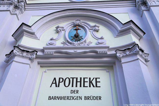 Herrenstrasse, Apotheke der Barmherzigen Bruder, Linz - Austria