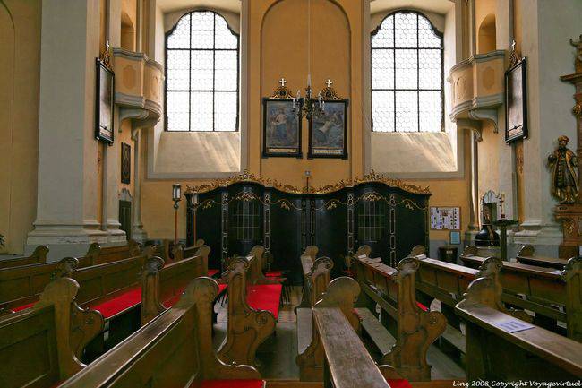 Postlingberg, el confesionario y los bancos, Linz - Austria