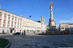 Hauptplatz, Dreifaltigkeitssaule, Alte Dom, Linz, Austria.