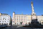 Hauptplatz, Rathaus und Dreifaltigkeitssaule, Linz, Austria.