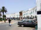 Arcos circulares, Plaza de la Liberación de Bab el Khemis, Larache, Marruecos.